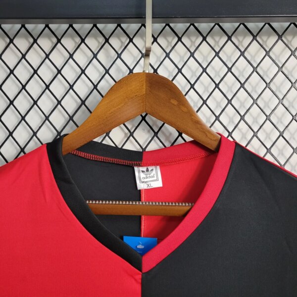 93-94 Newell's Old Boys Retro Jersey - Image 4