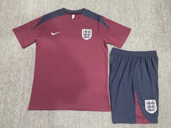 24-25 England Short Sleeve Training Suit - Image 12