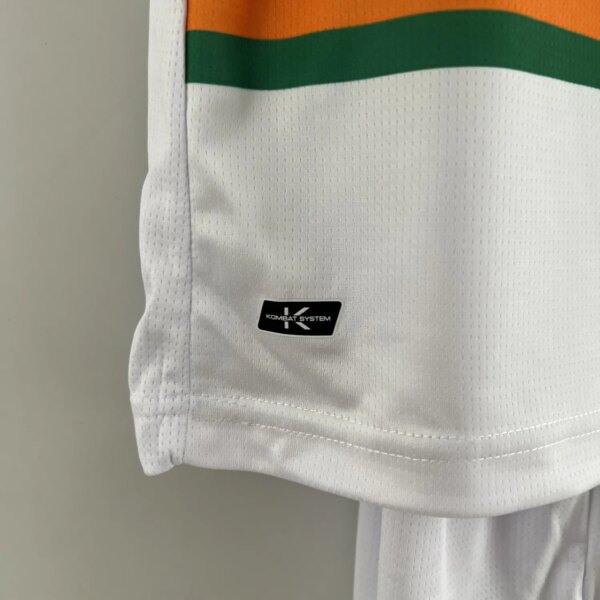 23-24 Venezia FC Away Kids Kit - Image 4