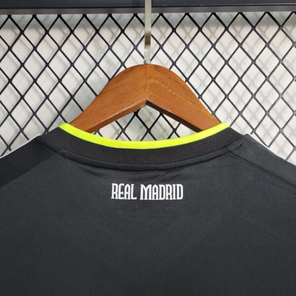 10-11 Real Madrid  Away  Long Sleeve Retro Jersey - Image 4