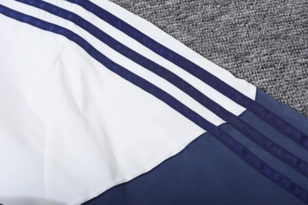 2023 Real Madrid Player Hooded Windbreaker S-XXL - Image 9
