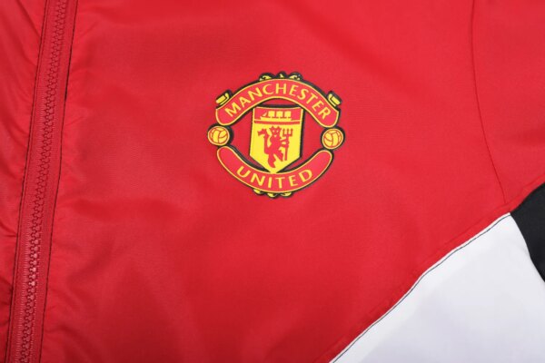 2023 Manchester United Player Hooded Windbreaker S-XXL - Image 8