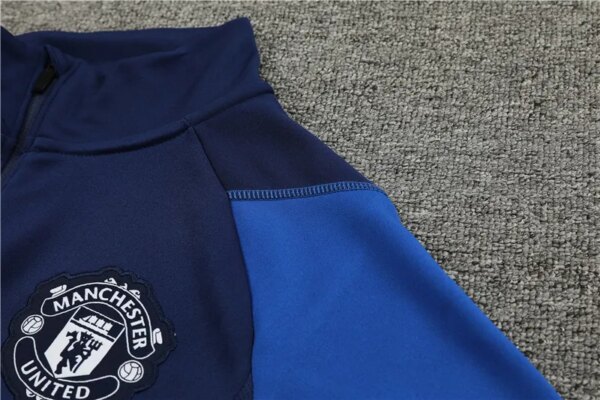 23-24 Manchester United Training Suit - Image 8