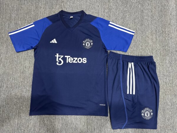 23-24 Manchester United Short Sleeve Training Suit - Image 4
