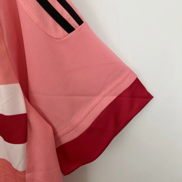 15-16 Juventus Away Retro Jersey - Image 2