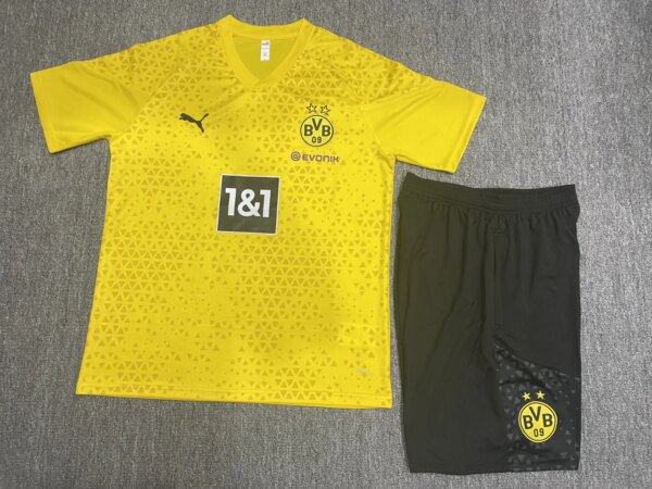 23-24 Borussia Dortmund Short Sleeve Training Suit - Image 4