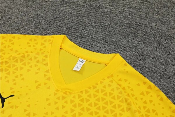 23-24 Borussia Dortmund Short Sleeve Training Suit - Image 5
