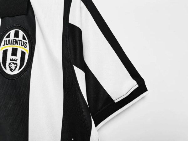 14-15 Juventus Home Retro Jersey - Image 3