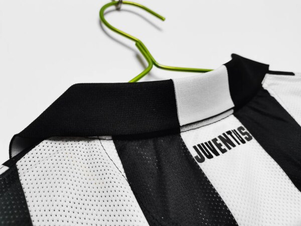 14-15 Juventus Home Retro Jersey - Image 8