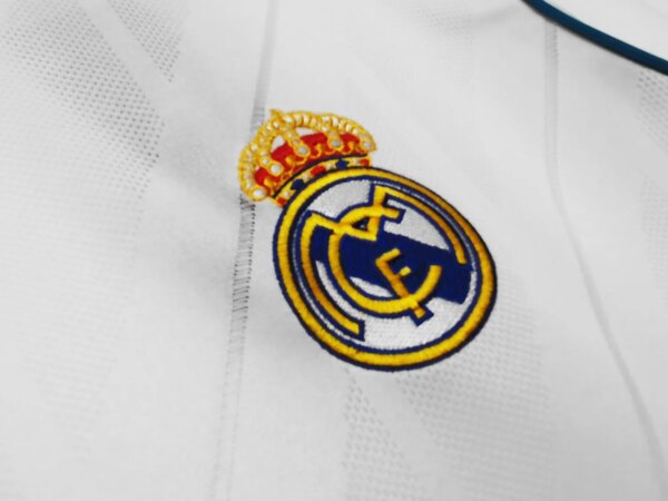 17-18 Real Madrid Home Retro Jersey - Image 2