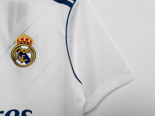 17-18 Real Madrid Home Retro Jersey - Image 4