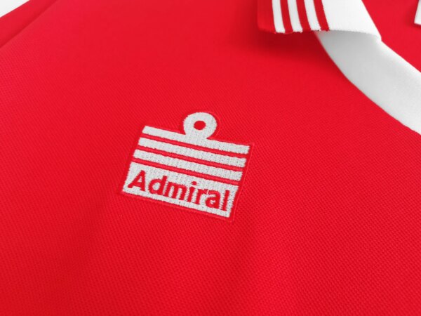 1977 Manchester United Home Retro Jersey - Image 2