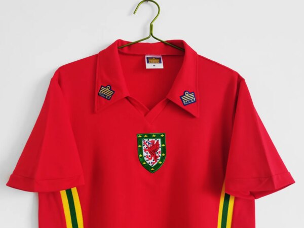 1976-79 Wales Home Retro Jersey - Image 3