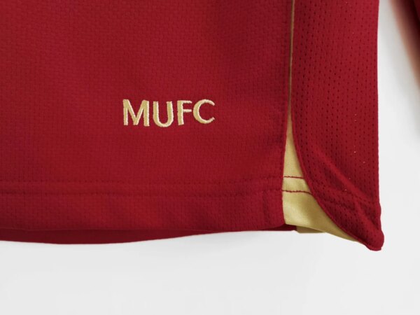 2006-07 Manchester United Home Long Sleeve Retro Jersey - Image 3