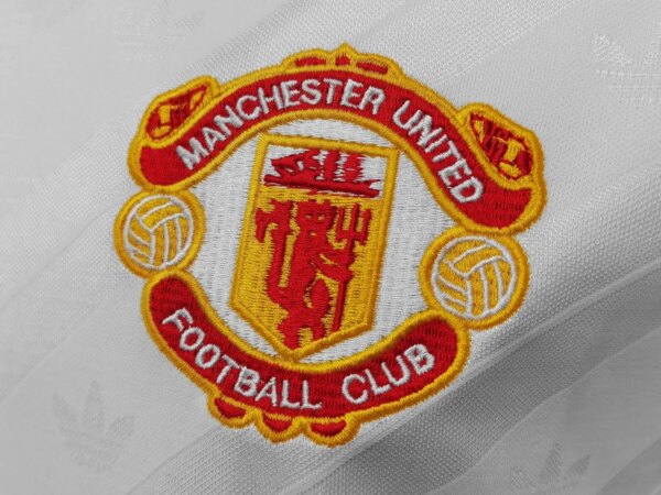 1986-88 Manchester United Away Long Sleeve Retro Jersey - Image 4