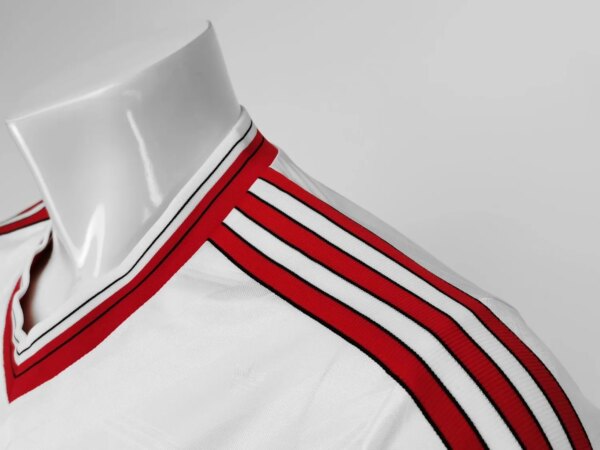 1986-88 Manchester United Away Long Sleeve Retro Jersey - Image 5