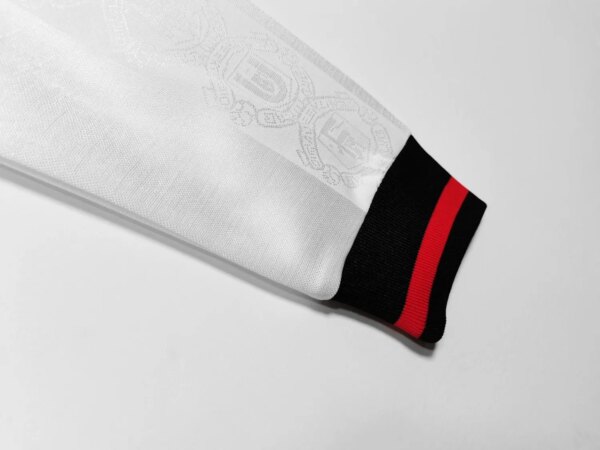 1998-99 Manchester United Away Long Sleeve Retro Jersey - Image 6