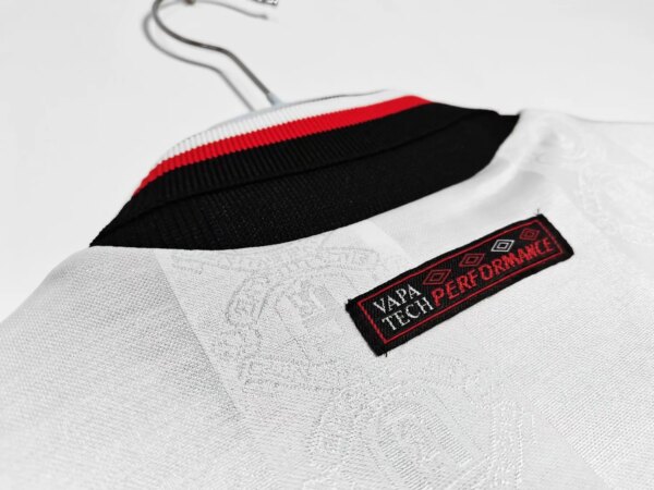 1998-99 Manchester United Away Long Sleeve Retro Jersey - Image 9