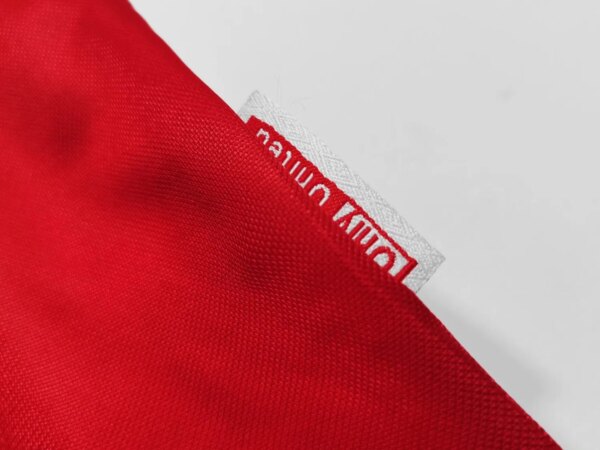 1999-00 Manchester United Home Long Sleeve Retro Jersey - Image 9