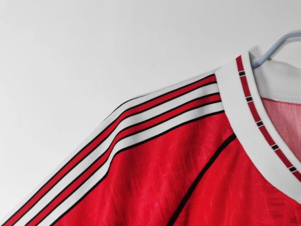 1991-92 Manchester United Home Retro Jersey - Image 4