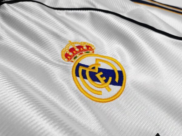 1998-00 Real Madrid Home Retro Jersey - Image 2