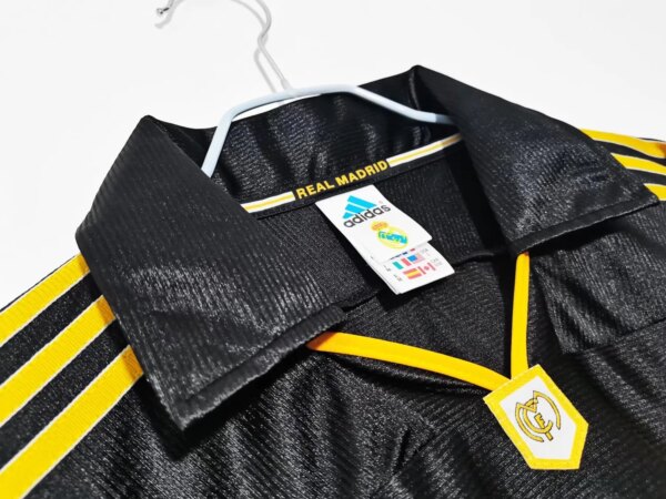 1999-01 Real Madrid Away Retro Jersey - Image 2