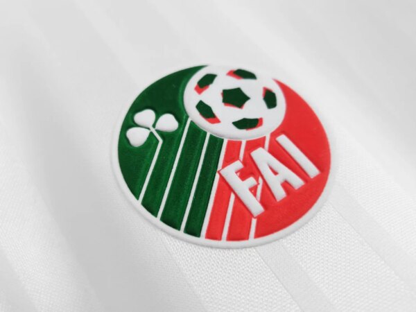 1992-94 Ireland Away Retro Jersey - Image 2