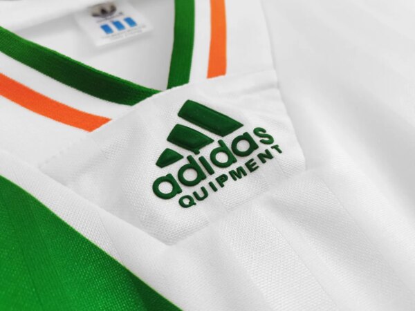 1992-94 Ireland Away Retro Jersey - Image 3