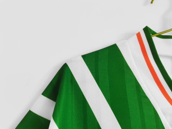 1992-94 Ireland Away Retro Jersey - Image 5
