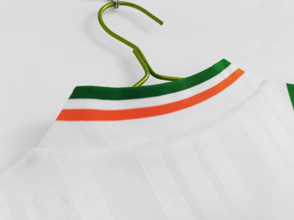 1992-94 Ireland Away Retro Jersey - Image 6