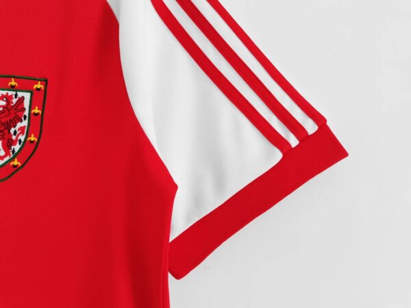 1982 Wales Home Retro Jersey - Image 4