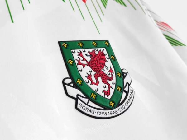 1990-92 Wales Away Retro Jersey - Image 4