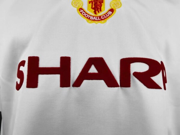 1985 Manchester United Away Retro Jersey - Image 2