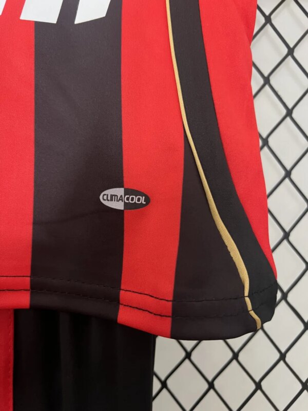 Retro 06-07 AC Milan Home Kids Kit - Image 2