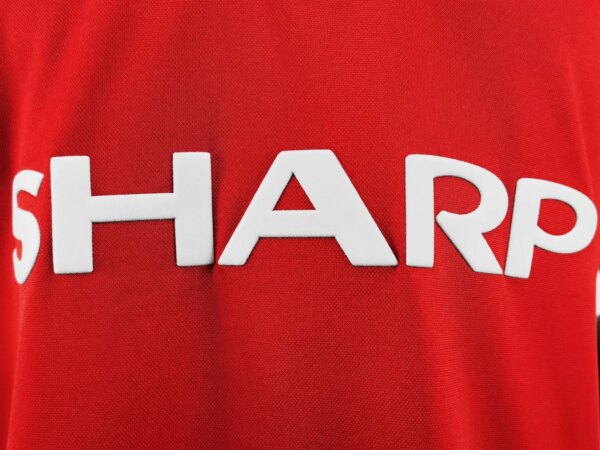 1985 Manchester United Home Retro Jersey - Image 4