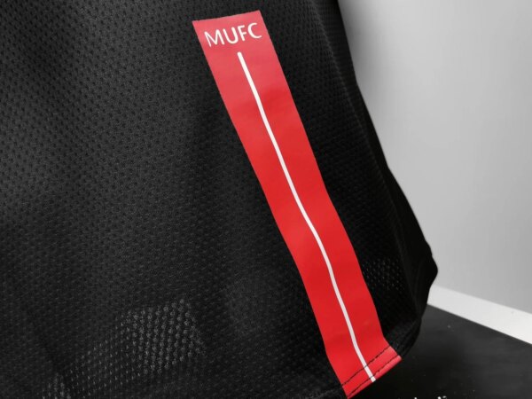 2007-08 Manchester United Away Retro Jersey - Image 5