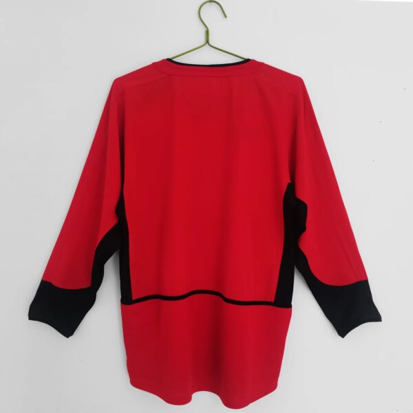 2002-04 Manchester United Home Long Sleeve Retro Jersey - Image 4