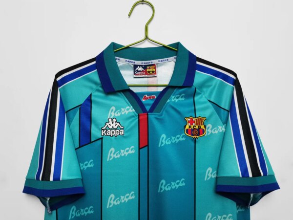 1995-97 Barcelona Away Retro Jersey - Image 3