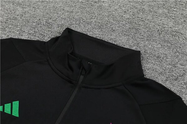 23-24 Bayern Munich Training Suit - Image 4