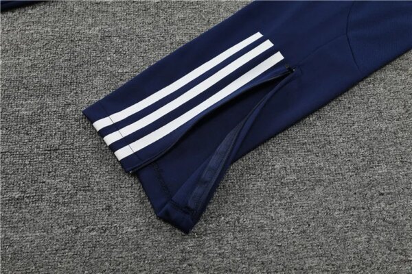 23-24 Italy Training Suit - Image 12