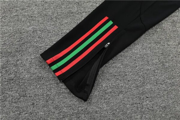 23-24 Manchester United Training Suit - Image 11