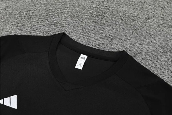 23-24 Manchester United Short Sleeve Training Suit - Image 9