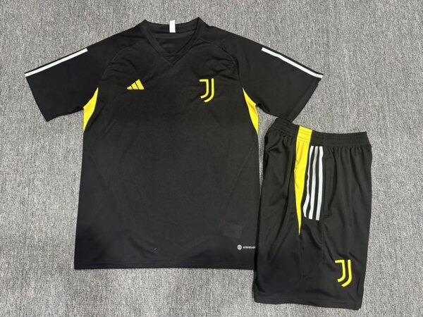 23-24 Juventus Short Sleeve Training Suit - Image 4