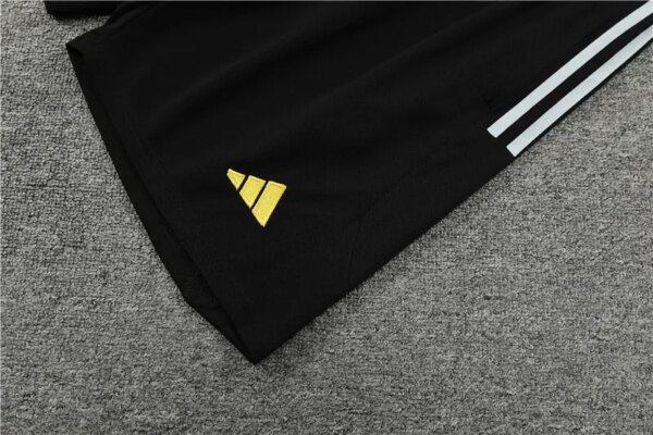 23-24 Juventus Short Sleeve Training Suit - Image 11