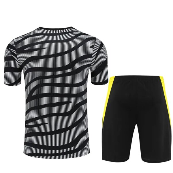 23-24 Juventus Short Sleeve Training Suit - Image 2