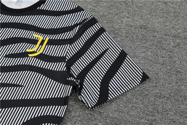 23-24 Juventus Short Sleeve Training Suit - Image 7