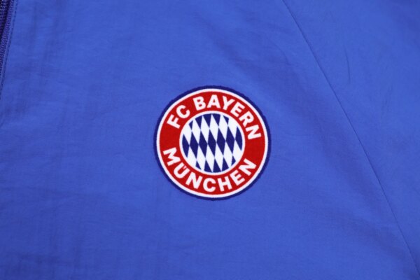 24-25 Bayern Munich Retro Windbreaker Suit - Image 5