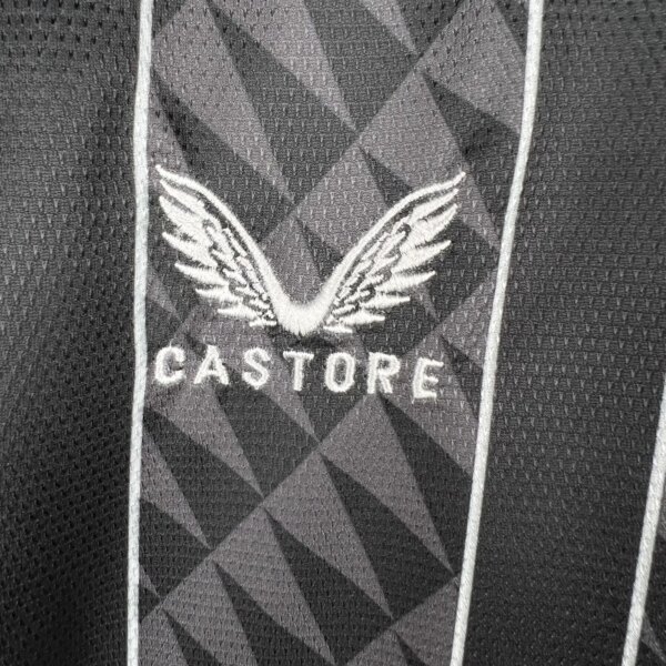 23-24 Athletic Bilbao Goalkeeper Fans Jersey - Image 3