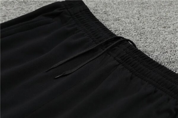23-24 Manchester United Training Suit - Image 10