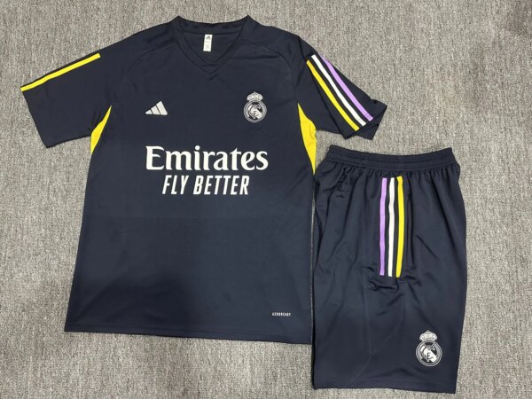 23-24 Real Madrid Training Short Sleeve Suit - Image 4